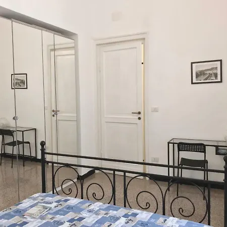 Accogliente Bilocale Situato Nel Cuore Della Citta Apartment Genoa