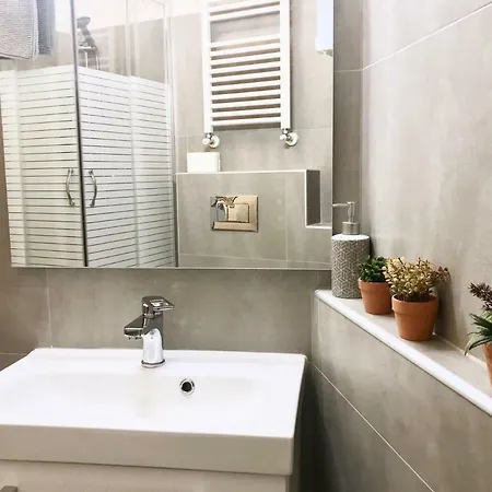 Accogliente Bilocale Situato Nel Cuore Della Citta Apartament *